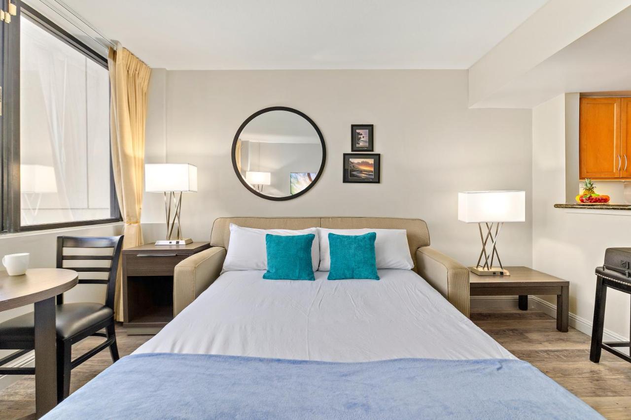 Renovated With City View At Aqua Palms Waikiki Honolulu Bagian luar foto