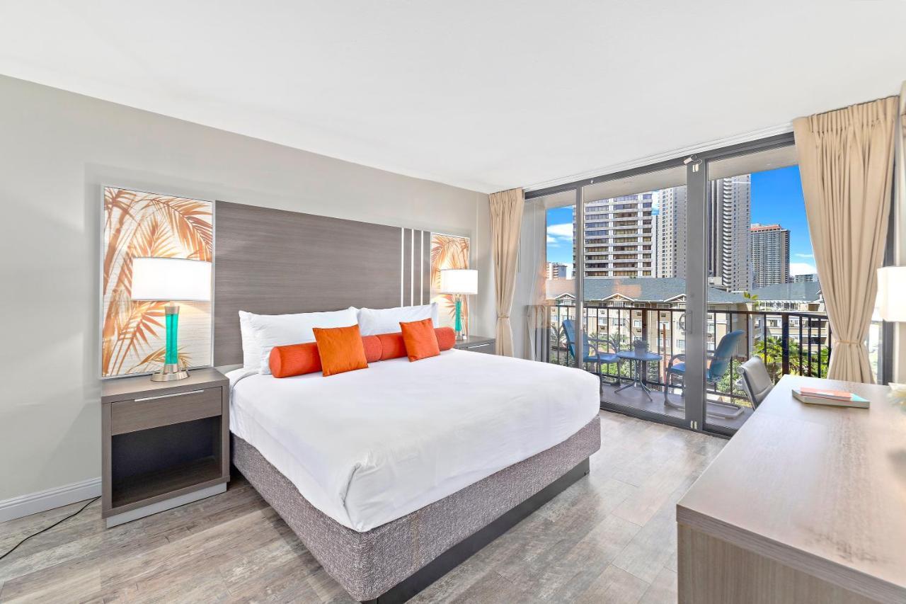 Renovated With City View At Aqua Palms Waikiki Honolulu Bagian luar foto