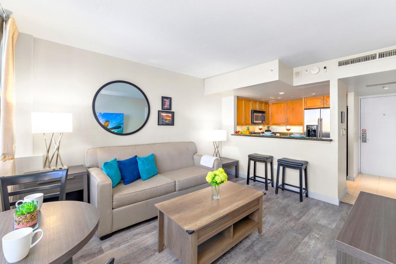 Renovated With City View At Aqua Palms Waikiki Honolulu Bagian luar foto