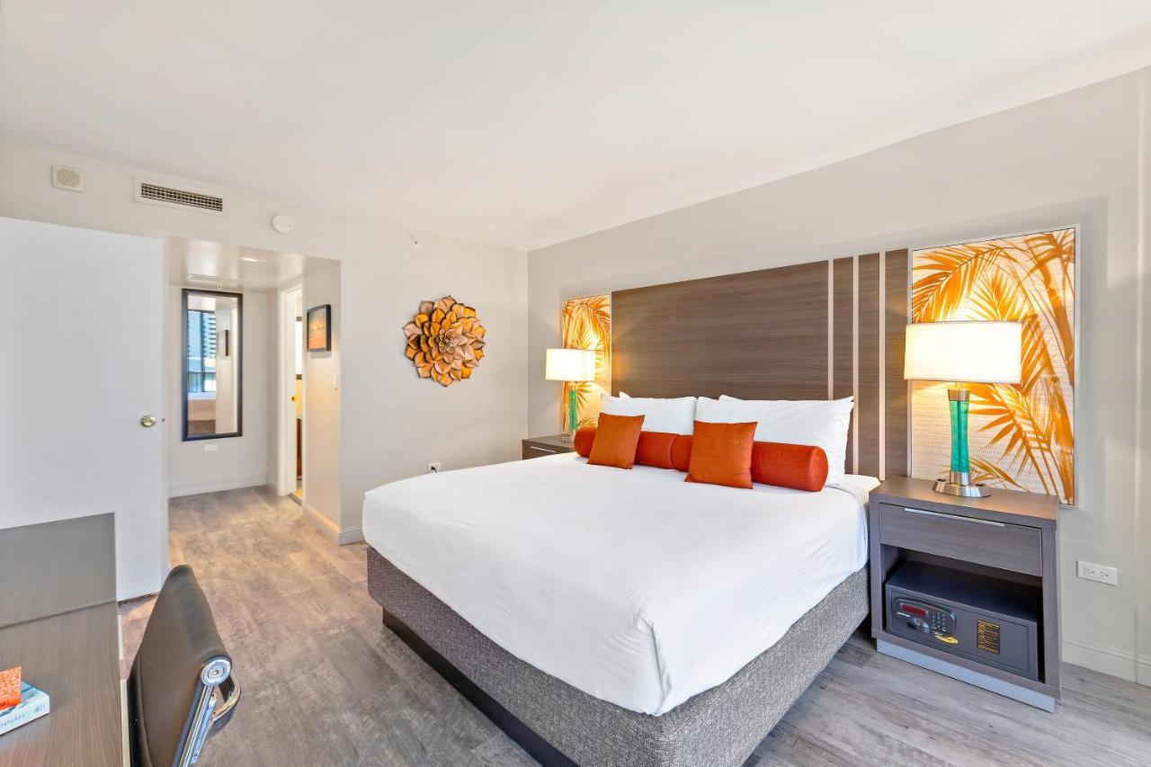 Renovated With City View At Aqua Palms Waikiki Honolulu Bagian luar foto