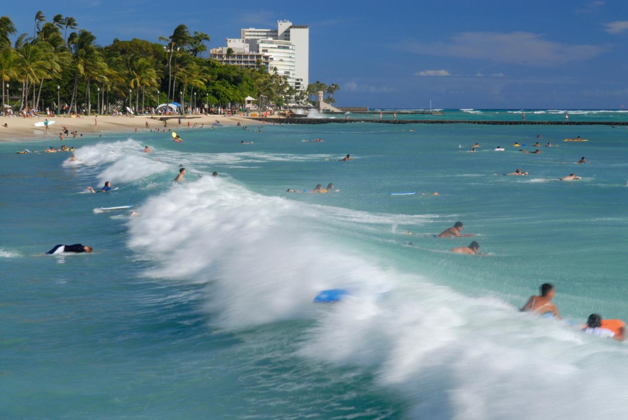 Renovated With City View At Aqua Palms Waikiki Honolulu Bagian luar foto