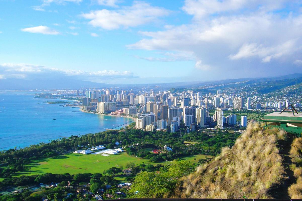 Renovated With City View At Aqua Palms Waikiki Honolulu Bagian luar foto